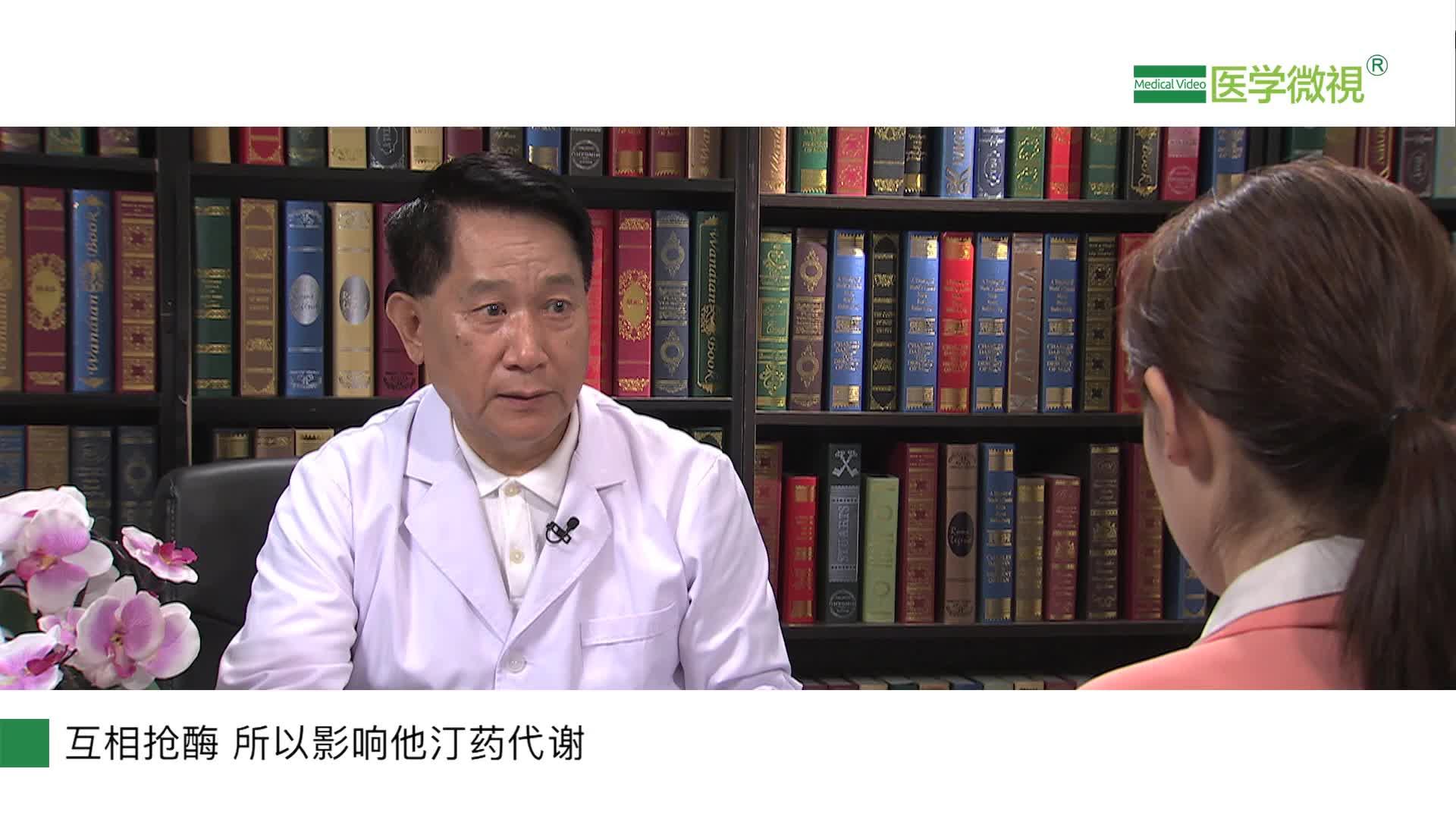 服用他汀类降血脂药期间，为什么不建议饮用葡萄柚汁？主要降低哪些指标？